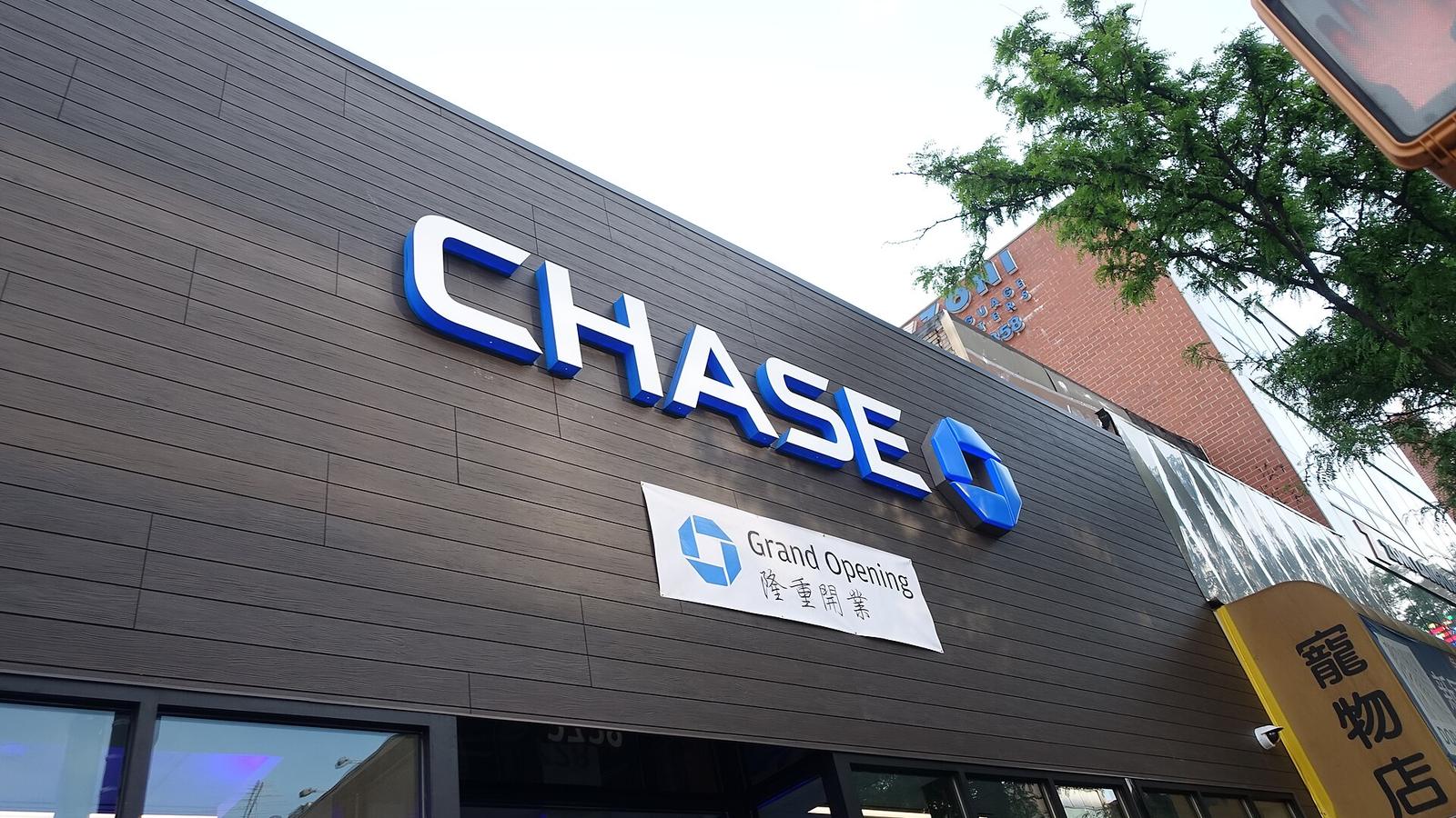 JPMorgan posts the biggest quarterly profit in US banking history — while Dimon warns of 'cockroaches'