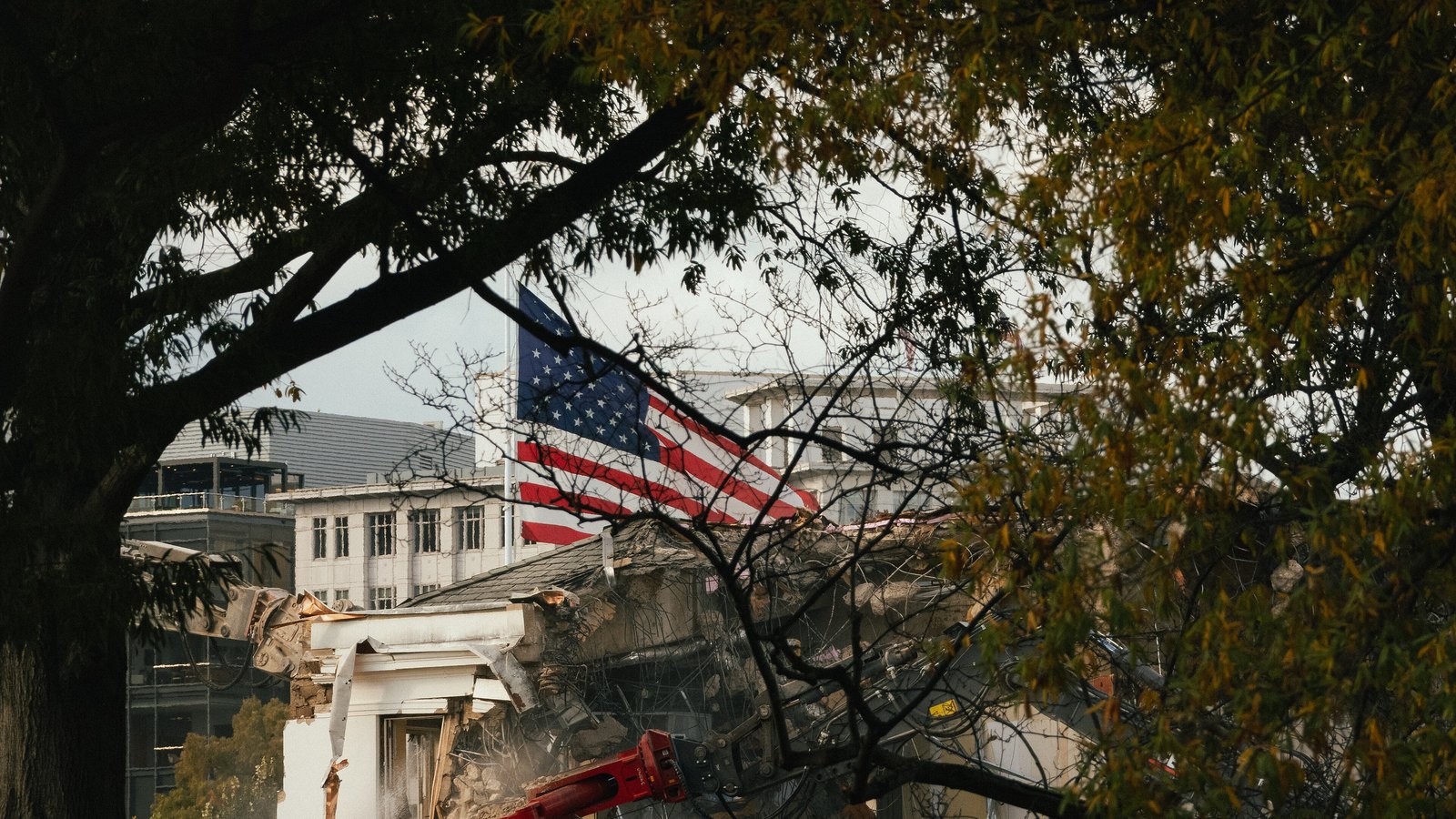 The government told the Supreme Court a 250-person crew is working 20 hours a day and the White House ballroom is 65 percent finished. Roberts let them keep going