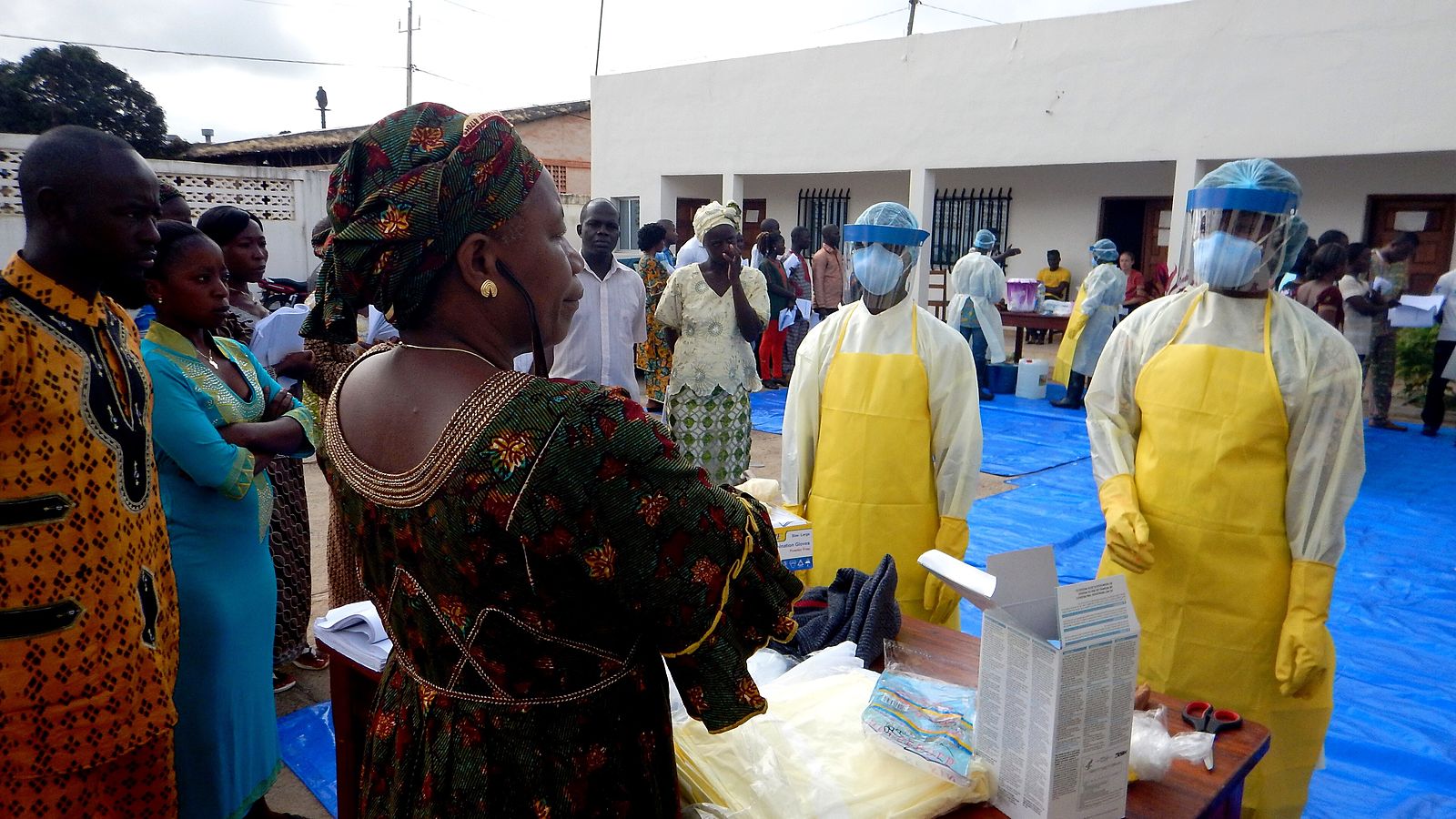 Kenya confirms its first ever Ebola case after a traveller from Congo passes airport screening and dies in Nairobi — 28 contacts and a planeload of passengers are being traced