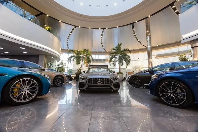 Keyes European Mercedes Dealership