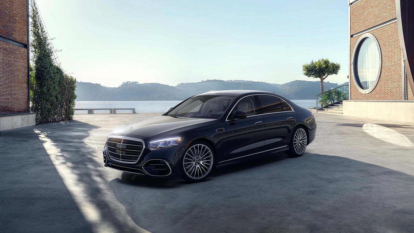 Mercedes-Benz S-Class Sedan